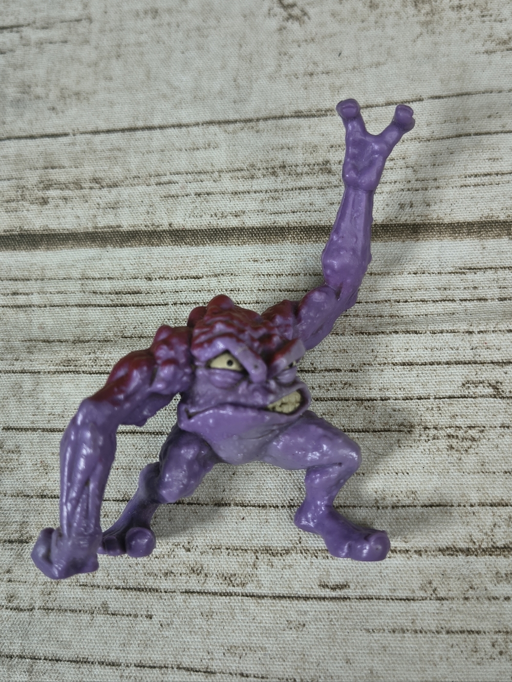 1998 Kenner Small Soldiers Nibble action figure